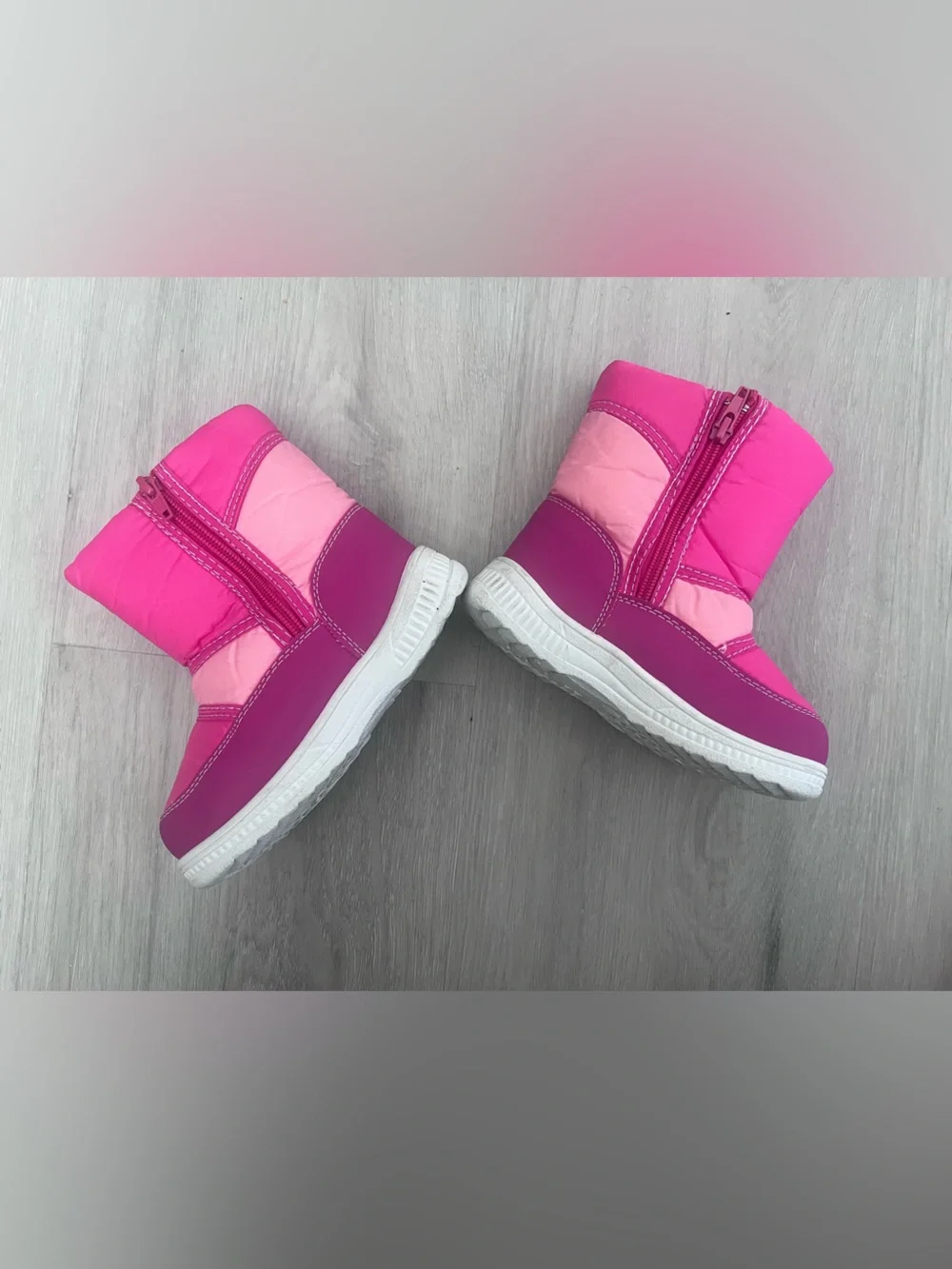 LIKE NEW girls pink snow boots